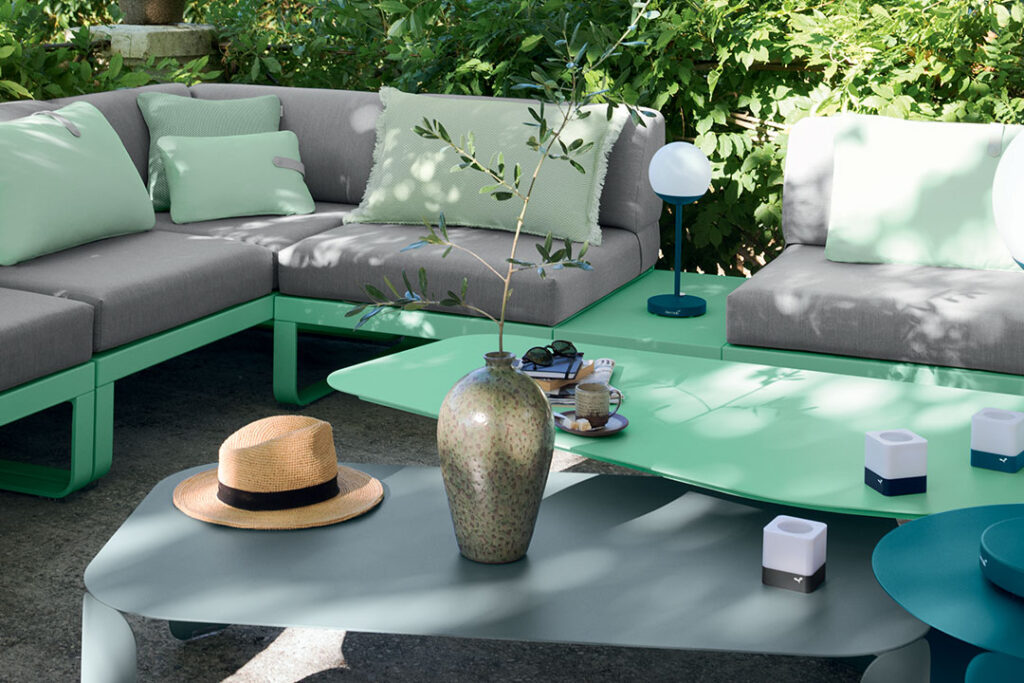 modulable-Bellevie-lampe-Mooon!-table-basse-Bebop-table-basse-ultrasofa-photophores-cuub-coussin-evasion-coussin-color-mix (1)